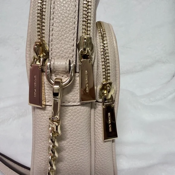 🎀Michael Kors Pink Crossbody Bag - Picture 10 of 13